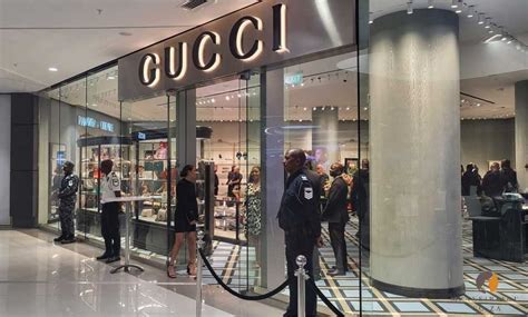 gucci business in 2017|how many gucci stores worldwide.